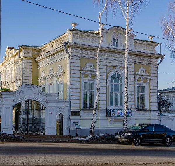 Музеи в чистополе. Литературно мемориальный музей дом учителя Чистополь. Музей истории города Чистополь. Чистополь Маркса 8. Дом учителя Чистополь.