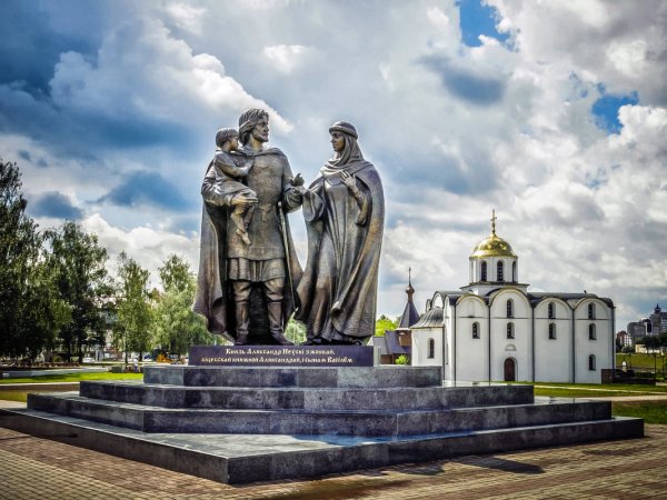 Памятник Александру Невскому и его семье,Памятник, скульптура,Витебск