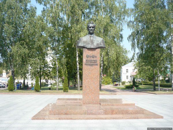 Памятник П. М. Машерову,Памятник, скульптура,Витебск