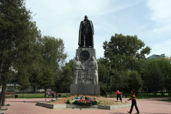 Памятник адмиралу Колчаку,памятник,Иркутск