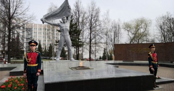 сквер 40-летия Победы,Сквер, Парк культуры и отдыха,Ижевск