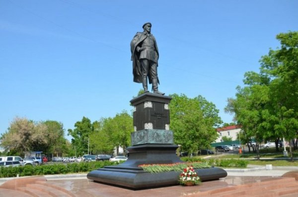 Памятник Якову Дьяченко,памятник,Хабаровск