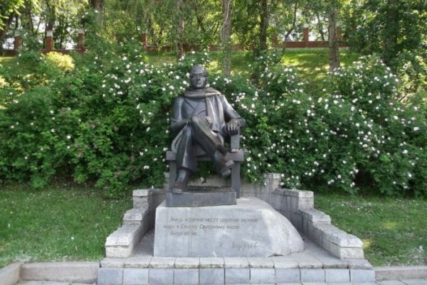 Памятник Н. П. Задорнову,памятник,Хабаровск