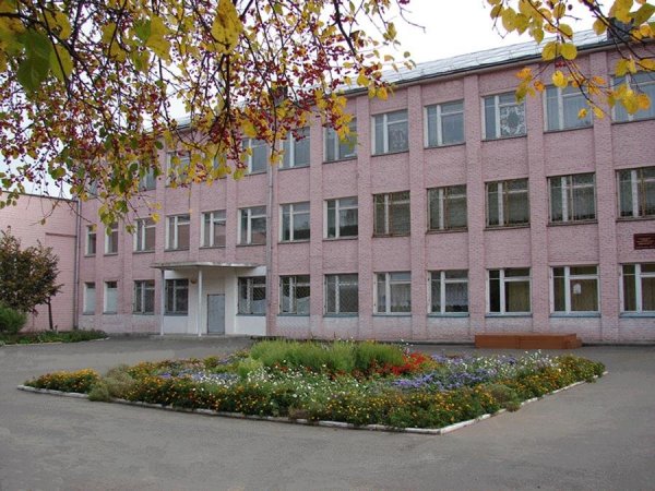 Средняя общеобразовательная школа № 9,Общеобразовательная школа,Ижевск
