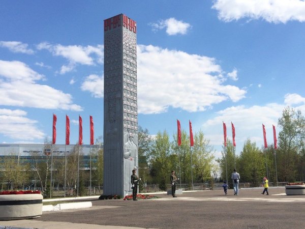 Памятник Стела защитникам Родины в Красноярске,Памятники,Красноярск