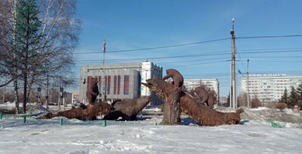 Сквер у Дворца труда и согласия,Парк культуры и отдыха,Красноярск