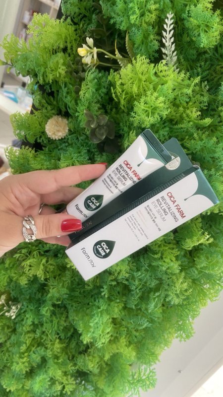 Farm Stay Сыворотка для области вокруг глаз Cica Farm Revitalizing Rolling Eye Serum