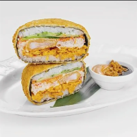 Суши бургер с креветками