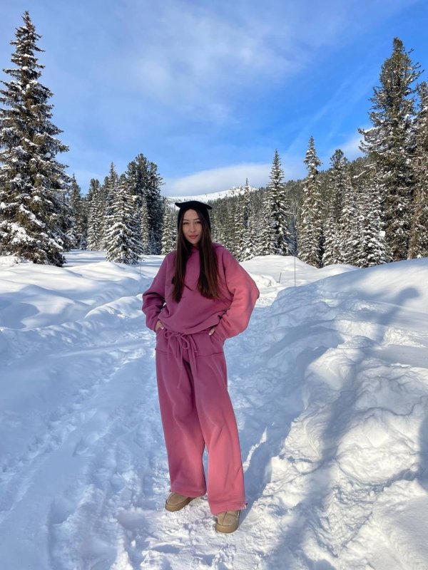 Теплые костюмы с эффектом велюра