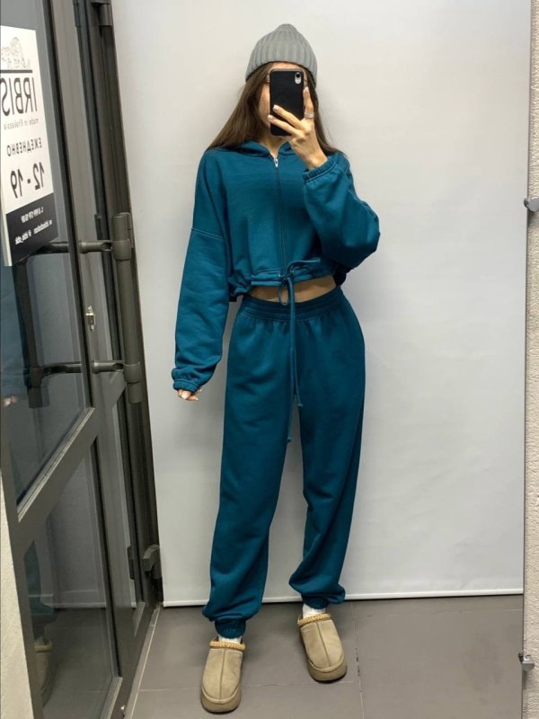 Укороченная толстовка