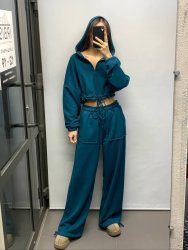 Укороченная толстовка