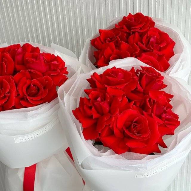 Букет из 5 вывернутых роз 