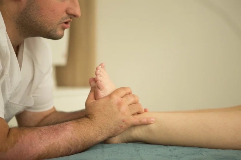 Массаж стоп