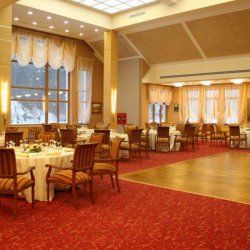 ГРАНД ОТЕЛЬ ПОЛЯНА