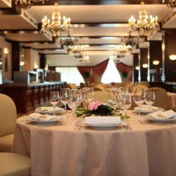 ГРАНД ОТЕЛЬ ПОЛЯНА