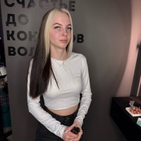 Белые пряди у лица ,контуринг