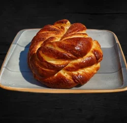 Булочка с корицей и сахаром