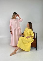 Платье из муслина в нежном оттенке