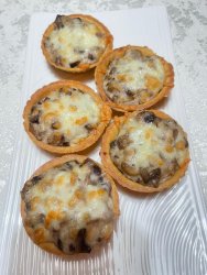 Жюльен грибной из свежих шампиньонов в тарталетках