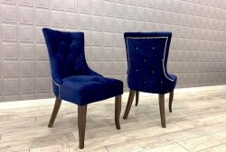 Столы и стулья