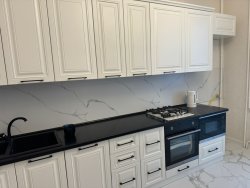 Кухонные гарнитуры