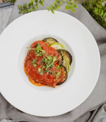 Рататуй с мраморной говядины