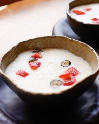 Рисовая каша с ягодами