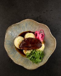 Телячьи щечки с даргинским хинкалом