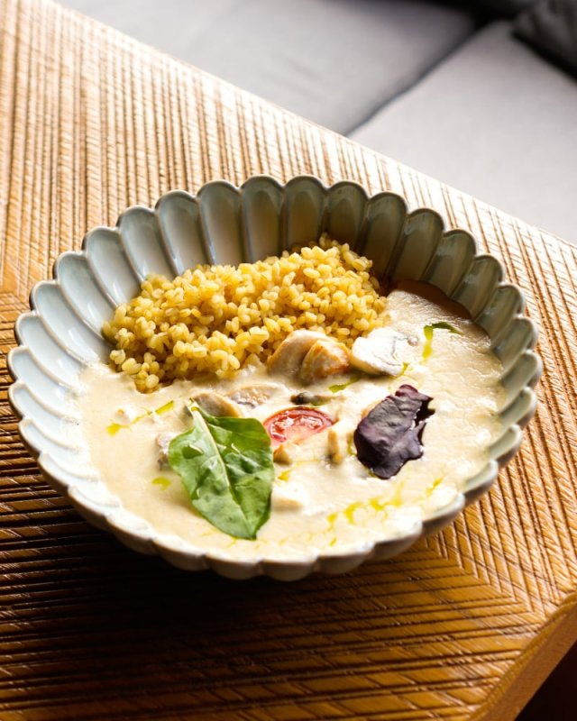 Куриное филе с грибами и булгуром