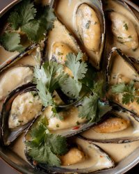 Мидии в сливочном соусе