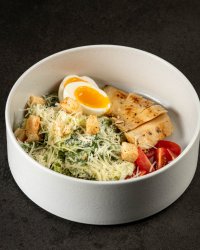 Цезарь с курицей