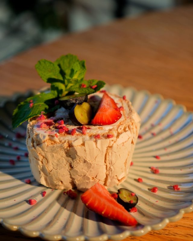 Меренговый рулет