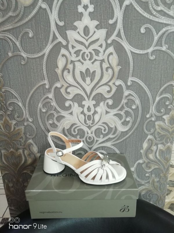 Босоножки Regina Bottini