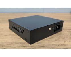 Коммутатор POE SMR-4-1G1S-CM