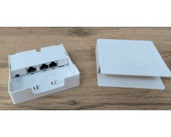 Удлинитель и разветвитель во влагозащитном корпусе POE SMR-POE-EXT12-250-WP