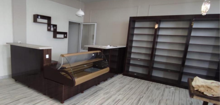 Торговое оборудование из древесно-глянцевого МДФ