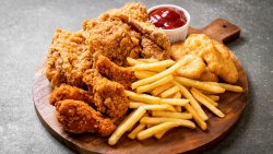 КРИСПИ НА ТАРЕЛКЕ 