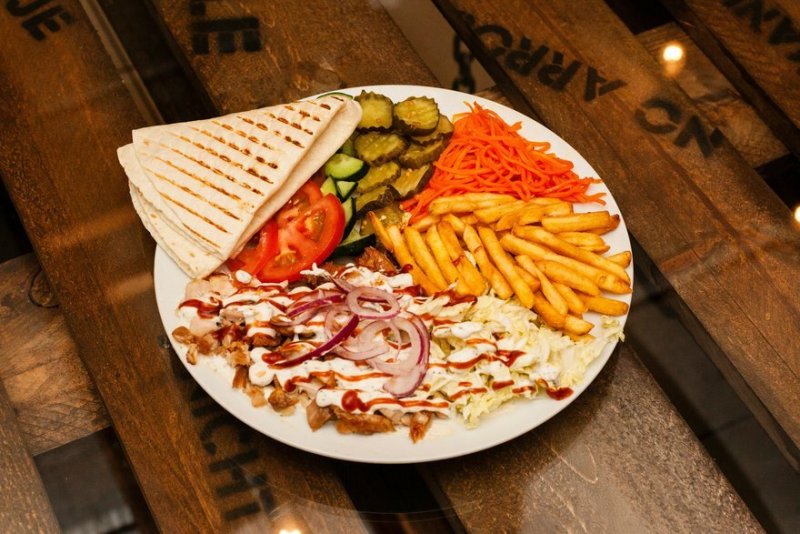 АРАБСКАЯ ШАУРМА С КУРИЦЕЙ