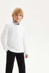 Базовый свитшот молочного цвета из хлопкового футера.