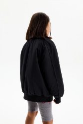 Бомбер черного цвета. Модель унисекс.