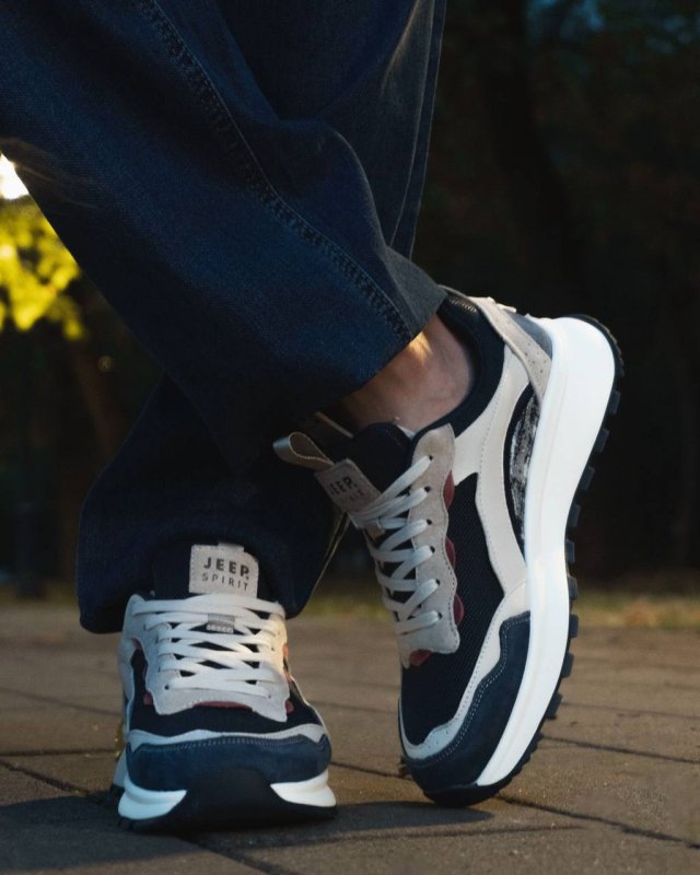 кроссовки Jeep