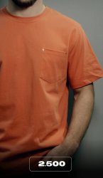 футболка с карманом