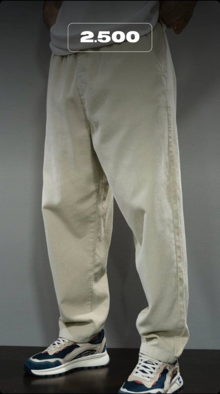 вельветовые брюки в светлом оттенке