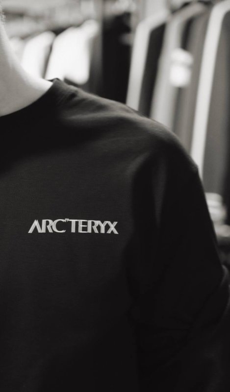 футболка Arc’teryx