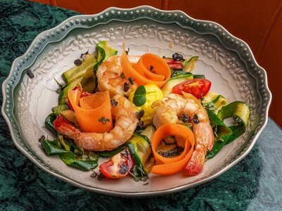 Тальятелле из цукини с креветкой