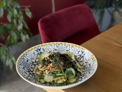 Зеленый салат