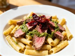 Паста-казаречче с ростбифом