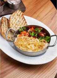 Хумус с маринованными овощами