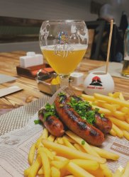 Колбаски пикантные с зеленью