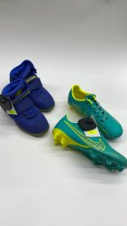 Детские футбольные бутсы для зала и улицы